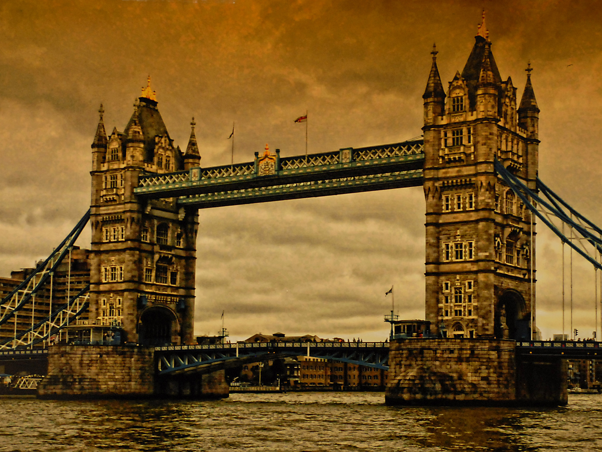 Tower Bridge Shutterbug